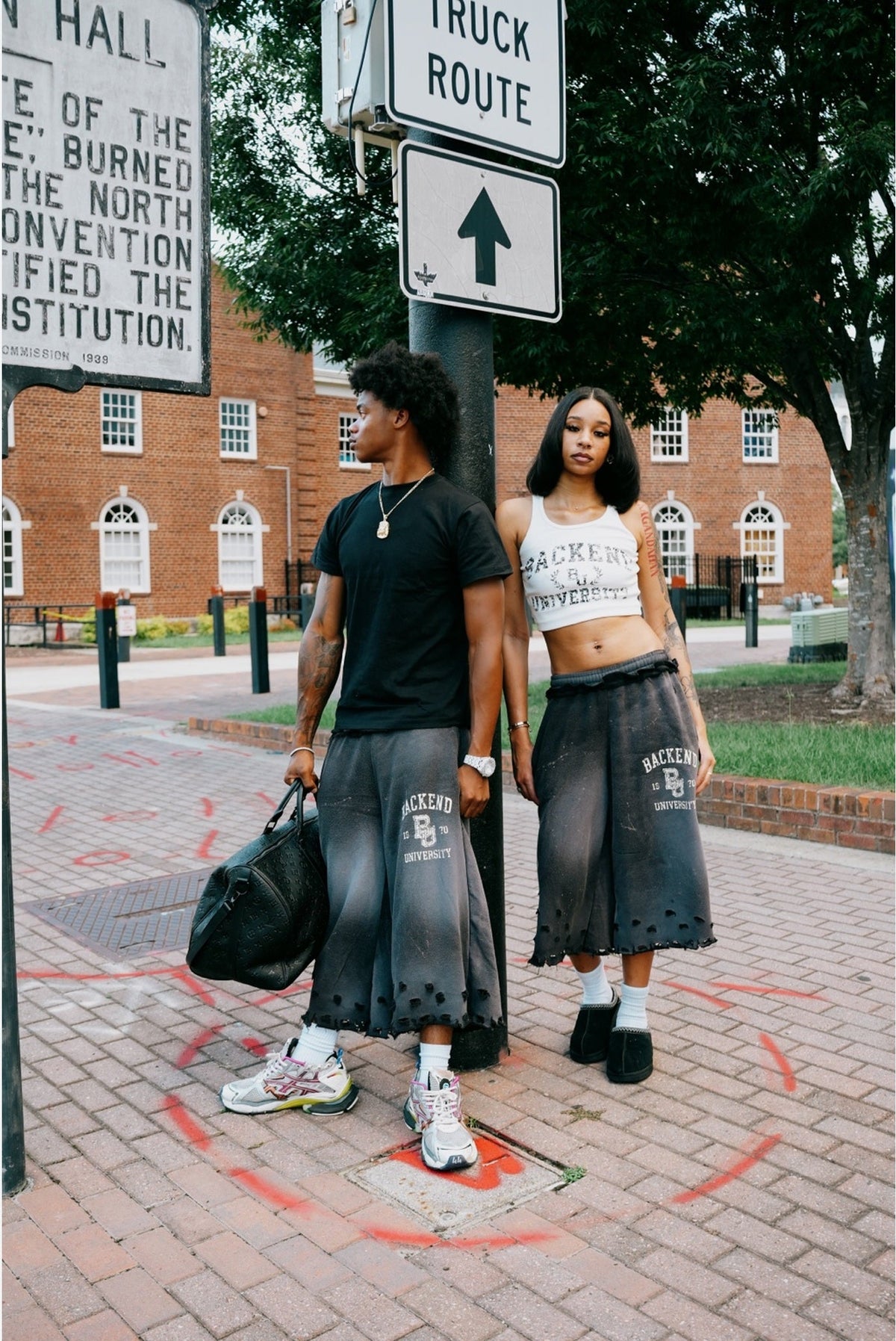 BACKEND CROPPED TANK (BLACK)